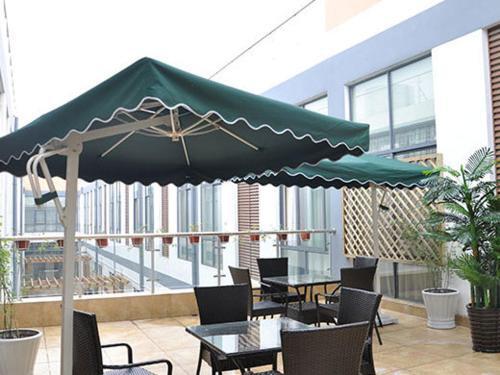 Шанхай: Vienna 3 Best Hotel Taicang Habour International Bus Station