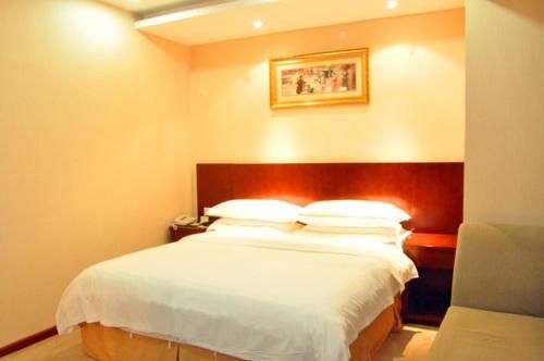 Шанхай: Vienna 3 Best Hotel Taicang Habour International Bus Station