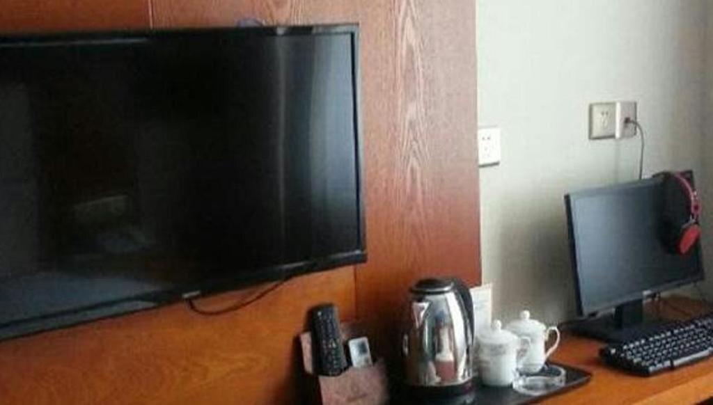 Иньчуань: Golden Moon Business Hotel