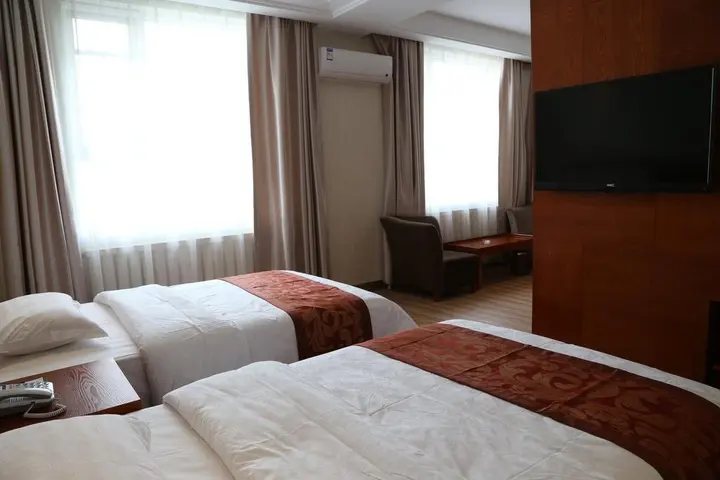 Иньчуань: Golden Moon Business Hotel