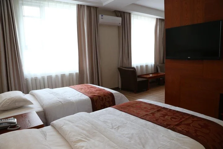 Иньчуань: Golden Moon Business Hotel
