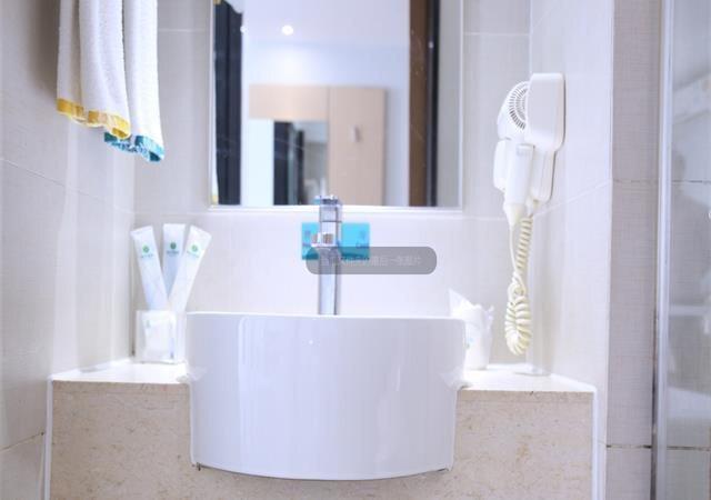 Наньнин: City Comfort Inn Shanglin Longhu Branch