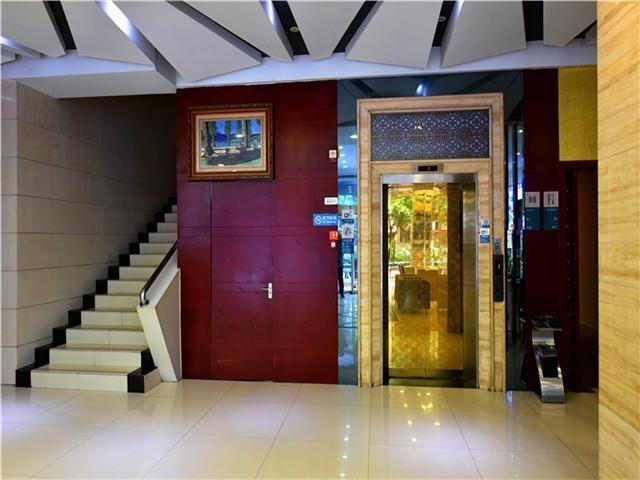 Гуйлинь: City Comfort Inn Guilin Railway Station Overpass