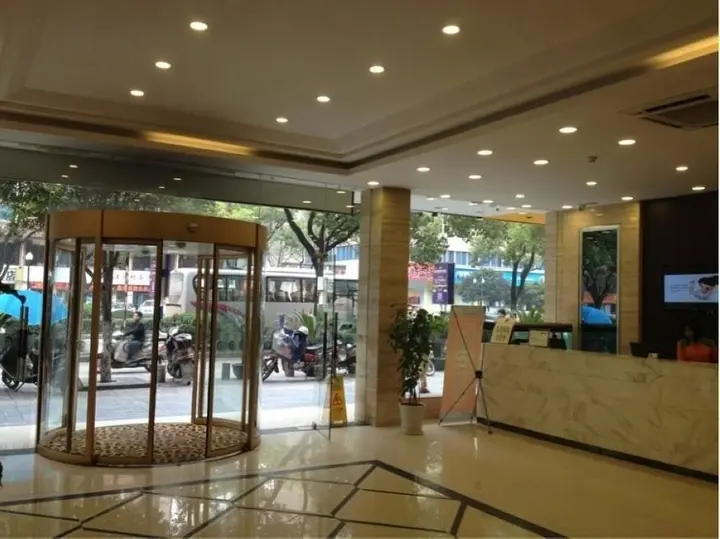 Гуйлинь: City Comfort Inn Guilin Railway Station Overpass