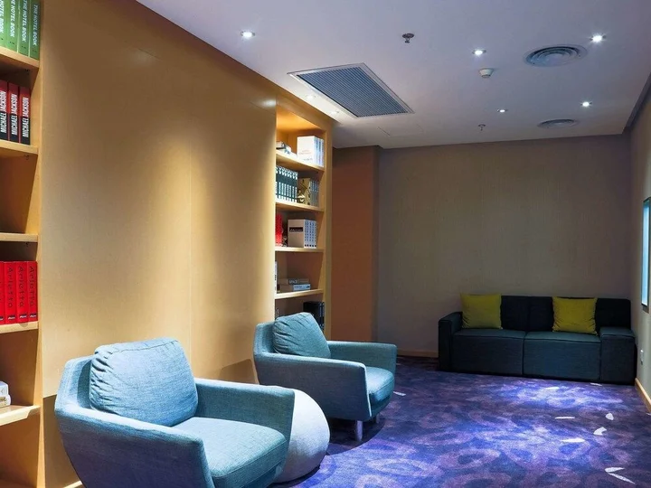 Наньтун: IBIS Styles NT WZ Intl Plz