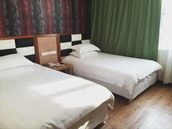Яншо: Hanting Express Yangshuo West Street