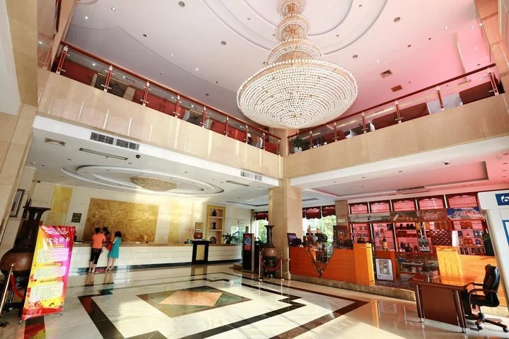 Циньчжоу: Qinzhou Jingtai Grand Hotel