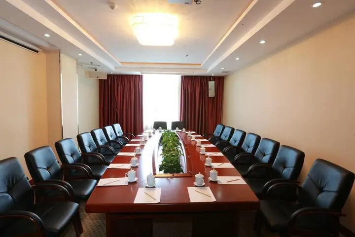 Циньчжоу: Qinzhou Jingtai Grand Hotel