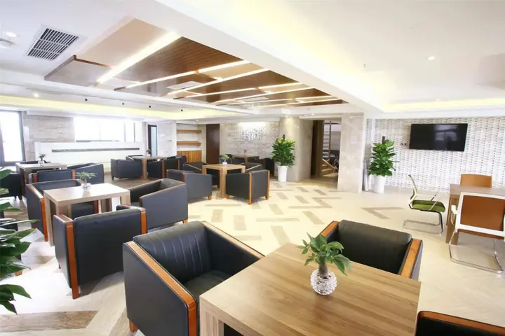 Чэнду: Tulip Inn Chengdu Airport