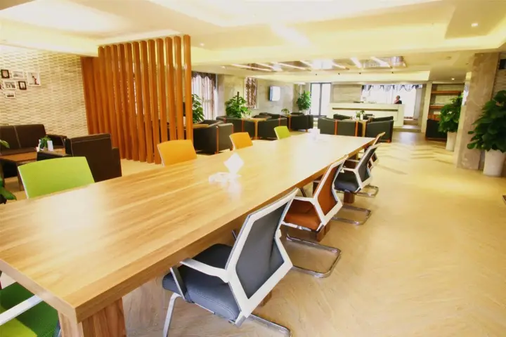 Чэнду: Tulip Inn Chengdu Airport
