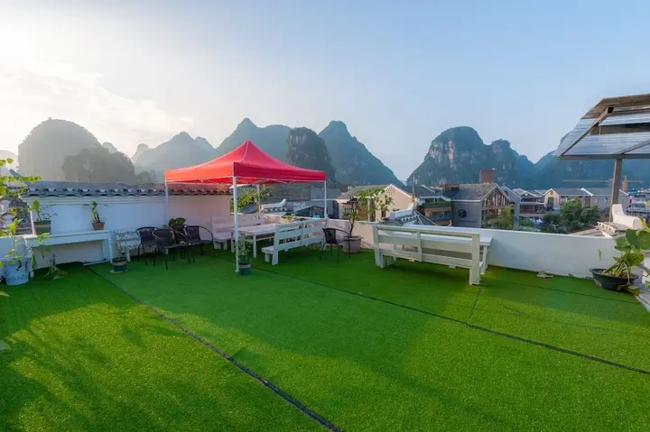Яншо: Spring Blossoms Inn Yangshuo West Street