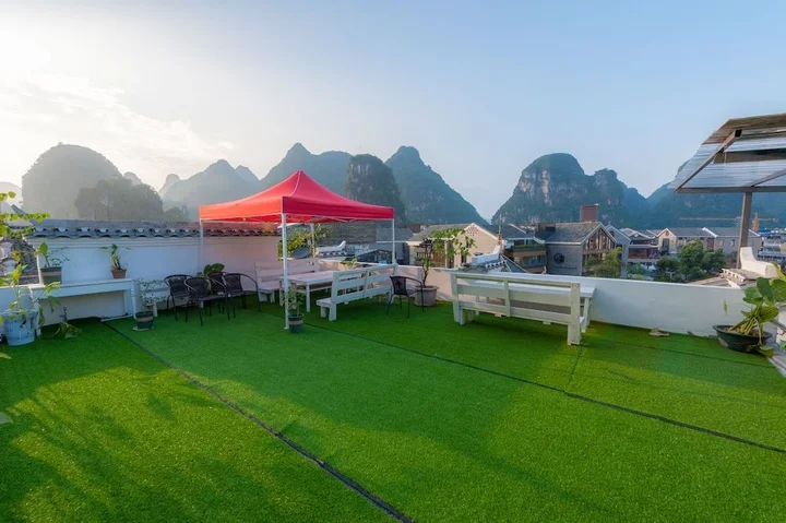 Яншо: Spring Blossoms Inn Yangshuo West Street