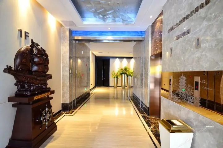 Ухань: Bolaihua Hotel Wuhan Guanggu