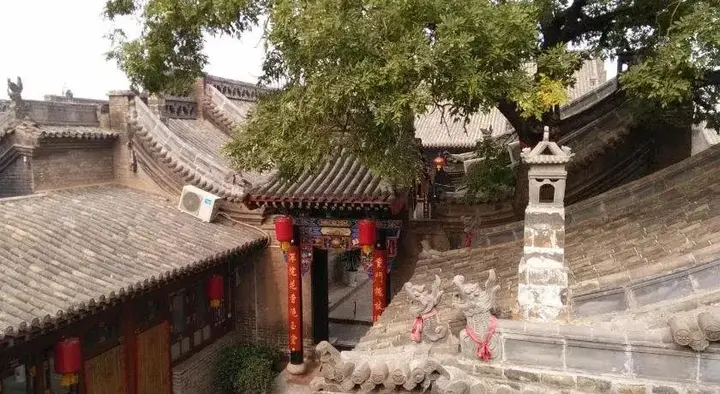 Цзиньчжун: Pingyao Jingyizhan Folk Inn