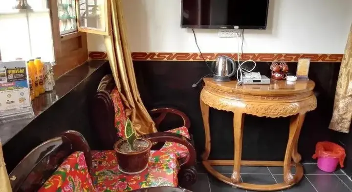 Цзиньчжун: Pingyao Jingyizhan Folk Inn