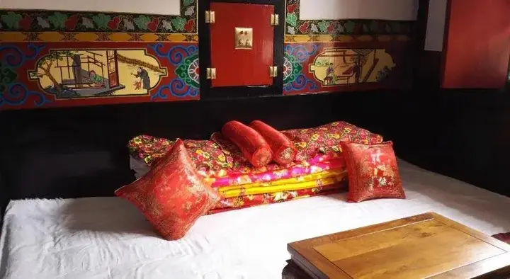 Цзиньчжун: Pingyao Jingyizhan Folk Inn