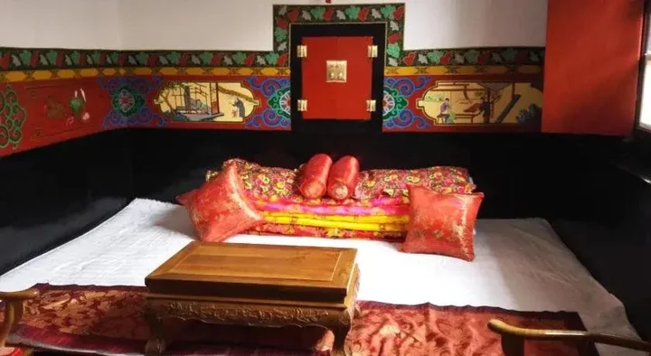Цзиньчжун: Pingyao Jingyizhan Folk Inn