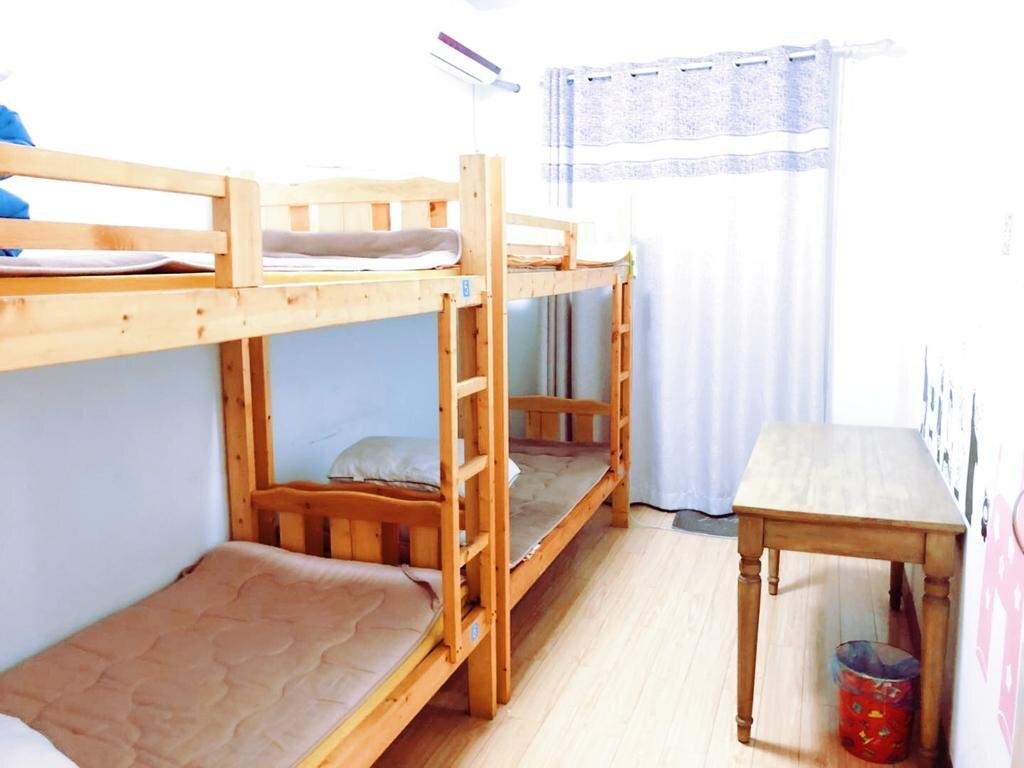 Ухань: Wuhan Zhihu Youth Space Hostel
