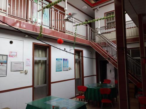 Жичжао: Wujiatai Fenggaoyujia Guesthouse