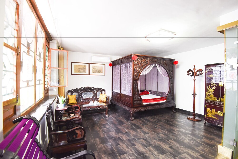 Цзиньчжун: Longyuan Inn
