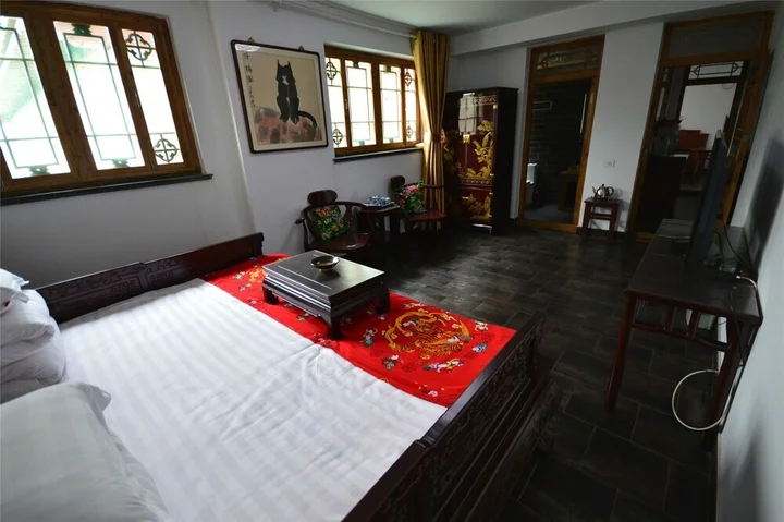 Цзиньчжун: Longyuan Inn