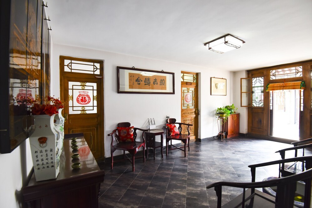 Цзиньчжун: Longyuan Inn