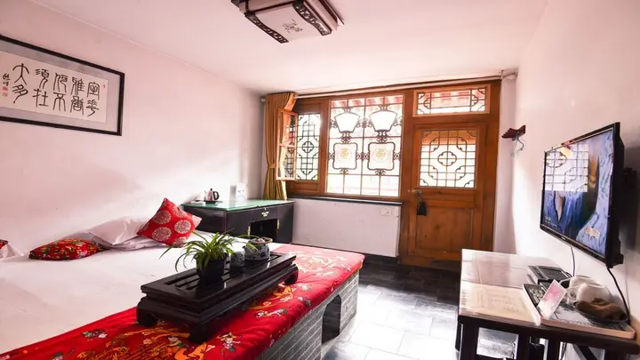 Цзиньчжун: Longyuan Inn