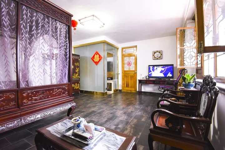 Цзиньчжун: Longyuan Inn