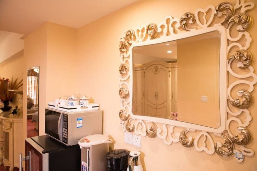 Чэнду: Chengdu Longhu Beach Hotel