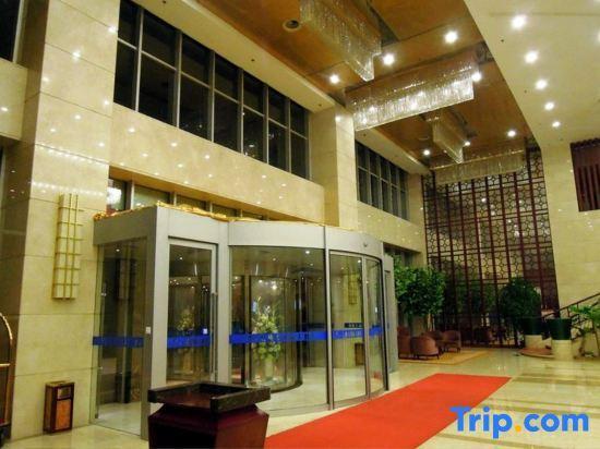 Аньцин: Seventh Fairy International Hotel