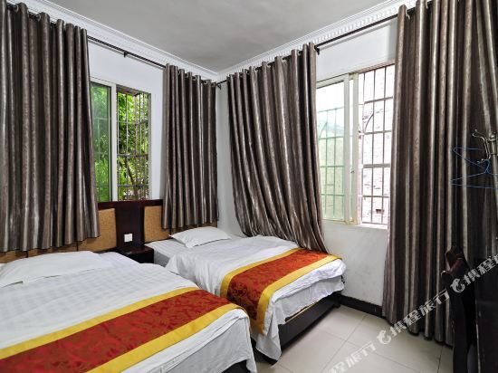 Уян: Zhenyuan Qianzhen Hotel