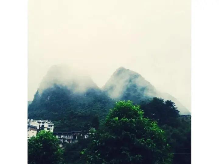 Яншо: Yangshuo No.27 Shibanqiao