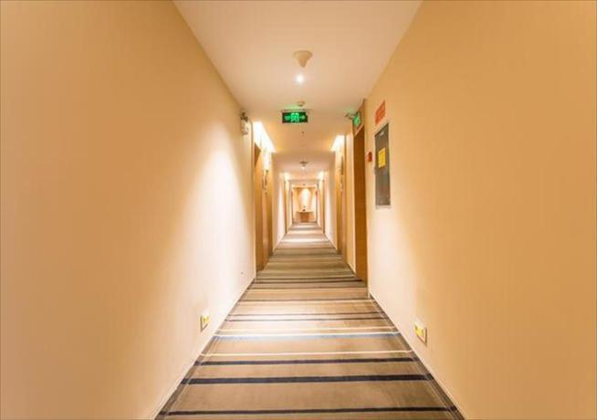 Циньчжоу: City Comfort Inn Qinzhou Hengji Square