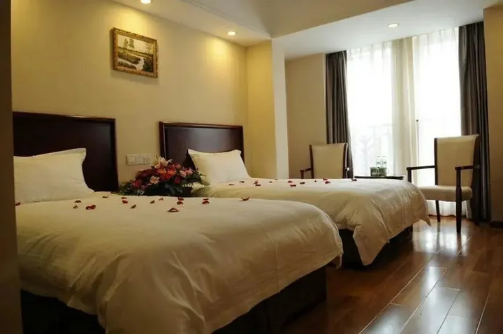 Чэнду: GreenTree Inn (Wukuai Branch)