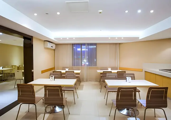 Гуйлинь: City Comfort Inn Guilin Jiatianxia Square International Conferences & Exhibition Center