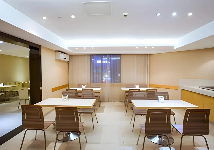 Гуйлинь: City Comfort Inn Guilin Jiatianxia Square International Conferences & Exhibition Center