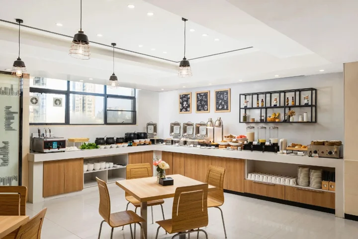 Лючжоу: City Comfort Inn Liuzhou Chengzhong Wanda Plaza