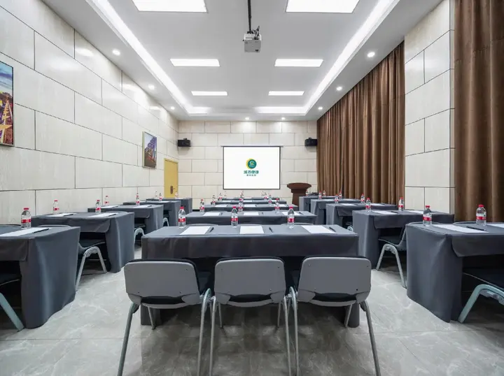 Лючжоу: City Comfort Inn Liuzhou Chengzhong Wanda Plaza