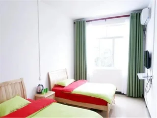 Яншо: Yangsuo Mumu Sketch Base River Inn