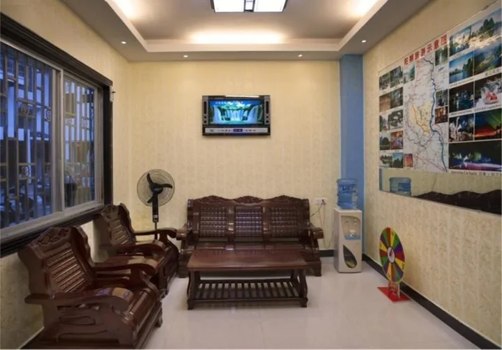 Яншо: Bai Jia Le Theme Hotel