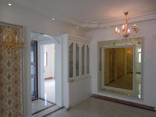 Синин: Xining Xiadu Yazhi Family Apartment