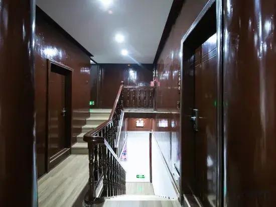 Сянси: Zixuan Pavilion Riverside Inn