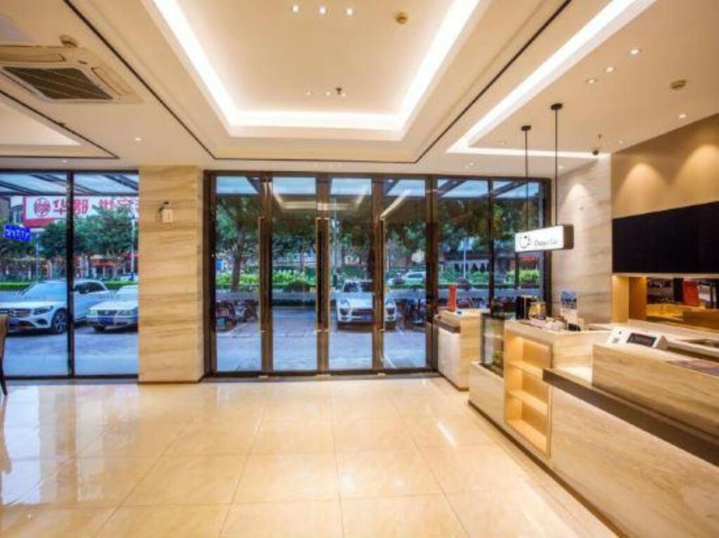 Гуйлинь: City Comfort Inn Guilin Airport Avenue Hongling Road