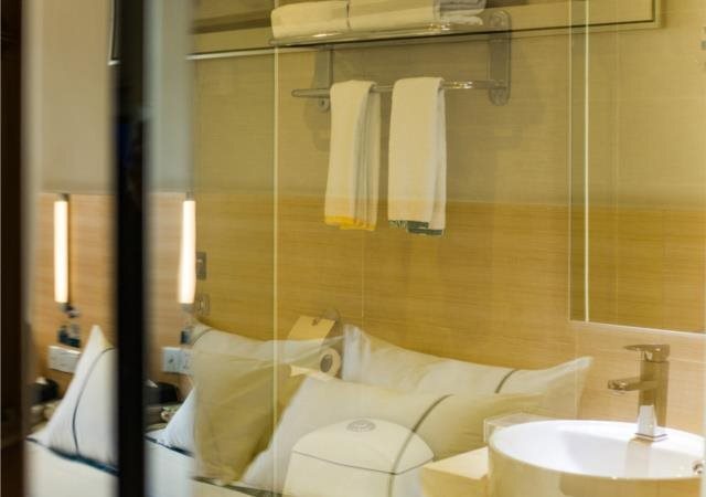 Гуйлинь: City Comfort Inn Guilin Lingui Jinshan Square