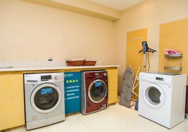 Гуйлинь: City Comfort Inn Guilin Lingui Jinshan Square