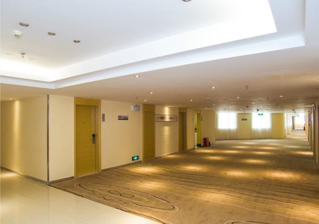 Гуйлинь: City Comfort Inn Guilin Lingui Jinshan Square