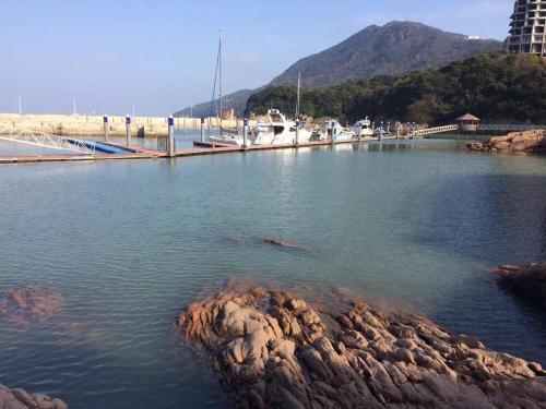 Чжоушань: Zhoushan Jinghong Fishing Village Inn