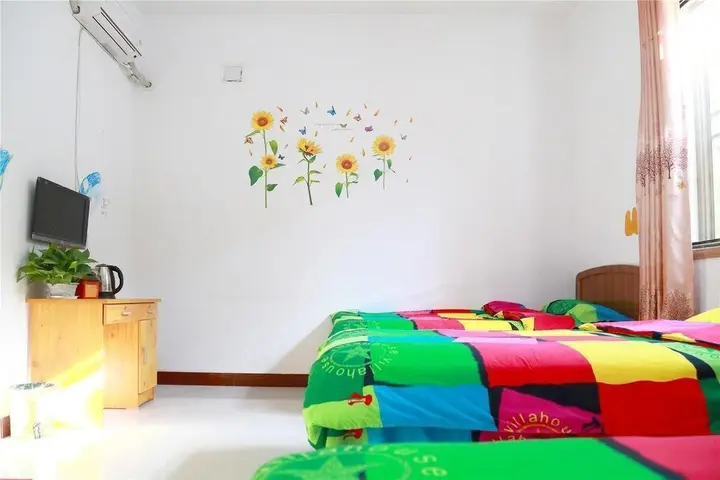 Цзюцюань: Dunhuang Dream Camel Youth Inn