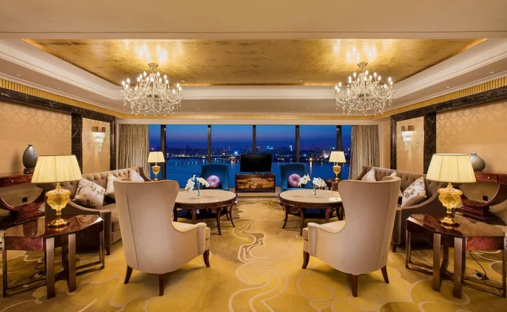 Ухань: Hilton Wuhan Riverside