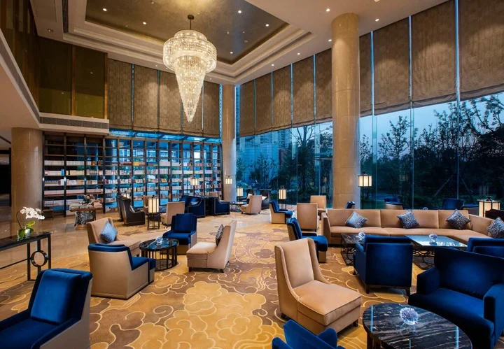 Ухань: Hilton Wuhan Riverside